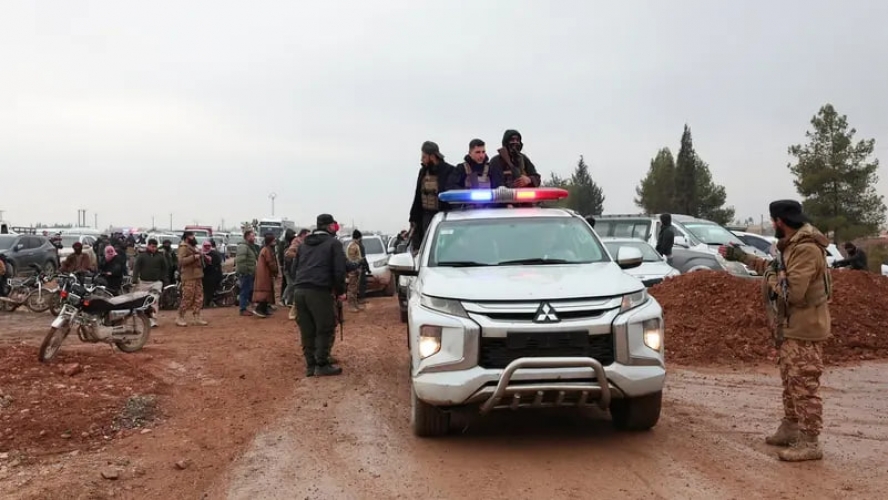 قوات وزارة الدفاع  تدخل مدينة الرقة بعد السيطرة على طريق استراتيجي