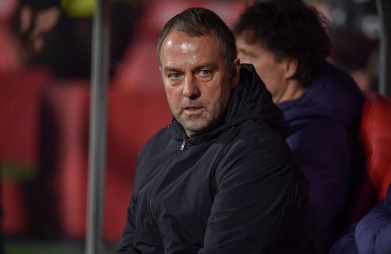 بعد صدمتي أتلتيكو وجيرونا.. فليك يوجه رسالة حاسمة لنجوم برشلونة  