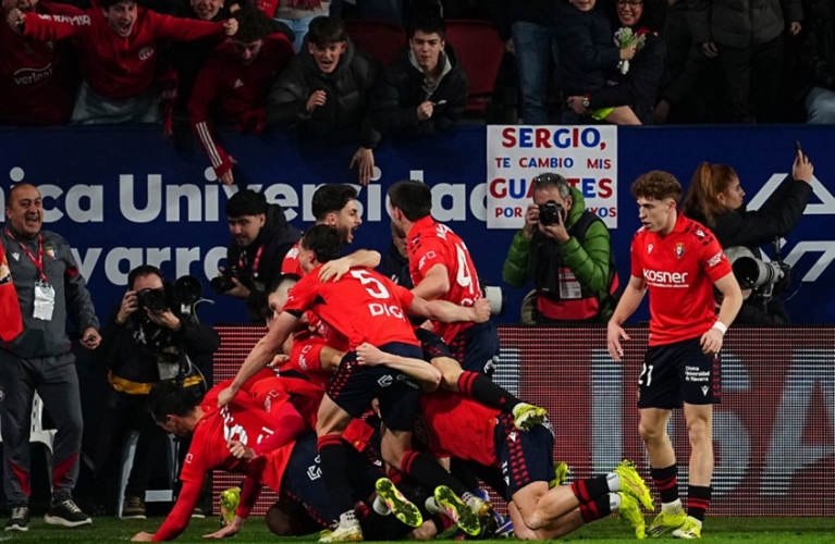 أوساسونا يهزم ريال مدريد بثنائية ويهدي برشلونة فرصة تصدر الليغا