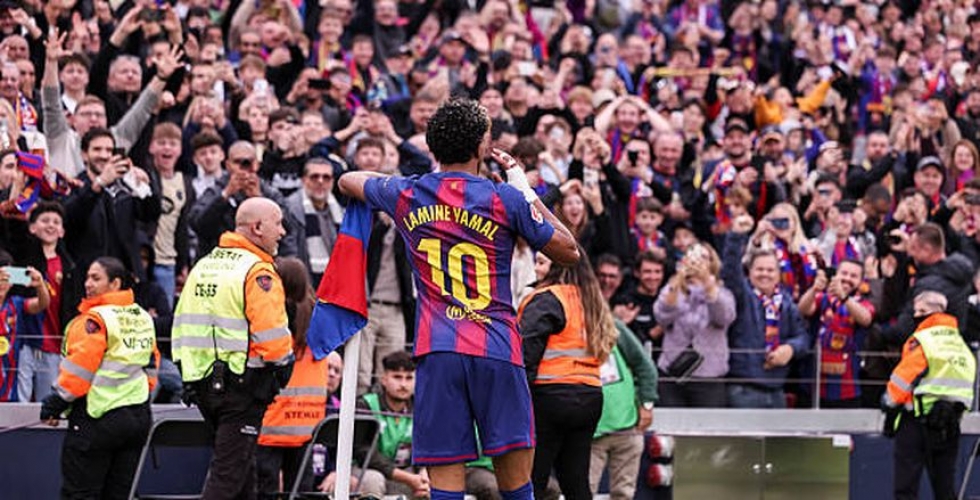 برشلونة يكتسح فياريال برباعية في الدوري الإسباني