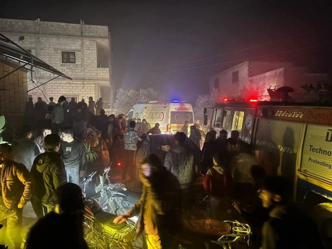 مقتل عدد من الأشخاص في انفجار لذخائر وصواريخ في حمص وريف حلب