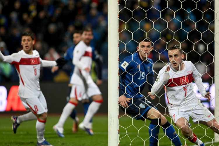 منتخب تركيا يهزم نظيره الكوسوفي ويبلغ كأس العالم 2026