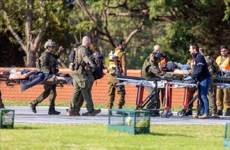 جيش الاحتلال الإسرائيلي يقر بإصابة 5 جنود أحدهم بحالة خطيرة في جنوب لبنان