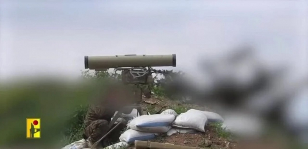 حزب الله يواصل عملياته ضد الاحتلال ويدعو أهل المقاومة للتريث حتى اتضاح مجريات الأمور