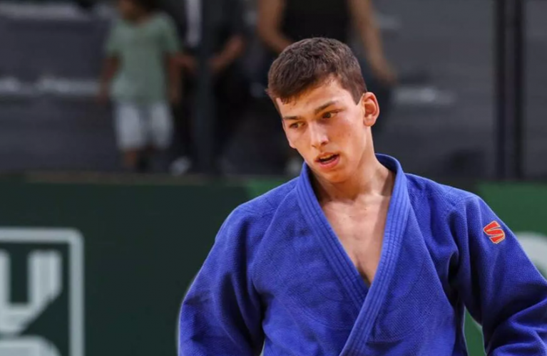 الروسي أربوزوف يتوج بطلا لأوروبا في الجودو بعد فوزه المثير على بطل العالم