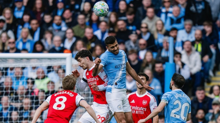 مانشستر سيتي يهزم أرسنال في  الدوري الإنجليزي الممتاز