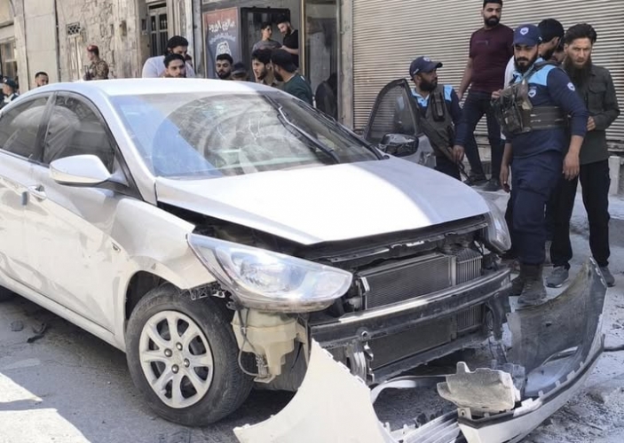 انفجار في سيارة بمدينة الباب يسفر عن إصابات وخسائر مادية