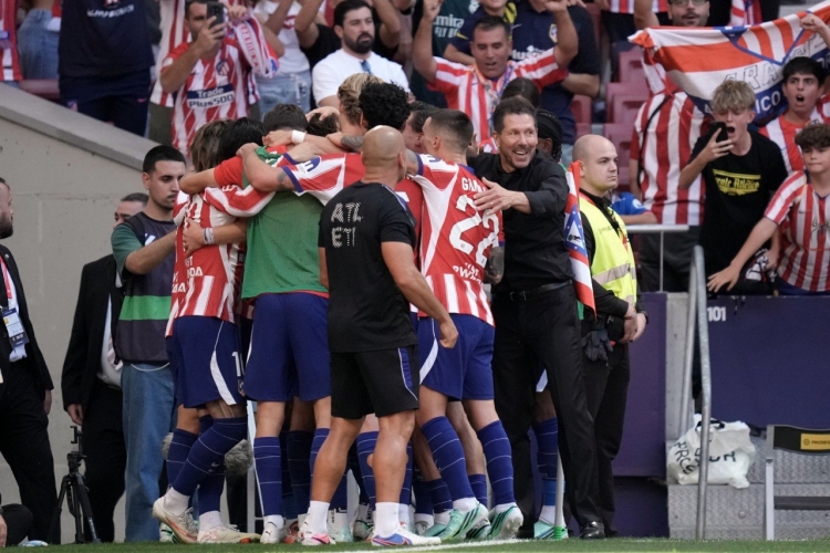 أتلتيكو مدريد يهزم ريال مدريد ومانشستر يونايتد يتعادل مع فولهام  ويوفنتوس يتغلب أتالانتا