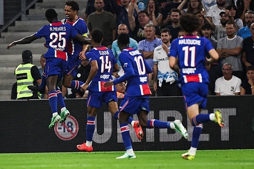 باريس سان جيرمان يحسم كلاسيكو فرنسا بالفوز على مارسيليا 2-1‏