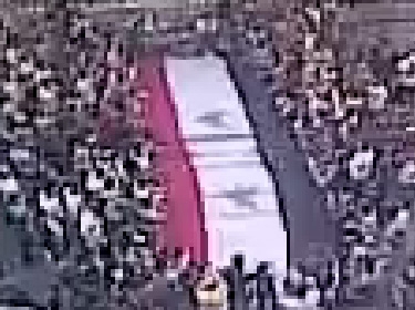 مسيرات تأييد للرئيس بشار الأسد في اللاذقية