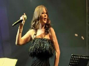 اليسا:الثورة أفقدت مصر شيئا من حكمتها 