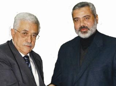 إقناع الفلسطينيين بأولى خطوات المصالحة