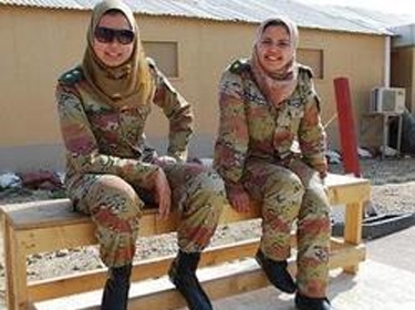 المصريات يرغبن بأداء الخدمة العسكرية