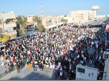 تجدد المظاهرات في البحرين وسقوط عدة اصابات خلال تفريقها