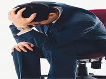 لغز معاناة الآباء الجدد من “الاكتئاب ما بعد الولادة” بعد وضع زوجاتهم