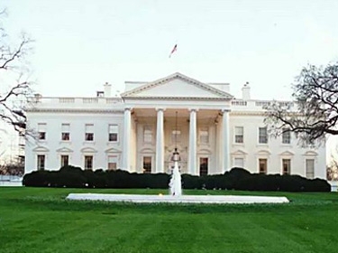 البيت الأبيض يحذر من حرب اهلية في حال عودة صالح إلى اليمن