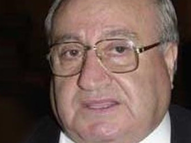 عرقجي: كاميرون يمنع التظاهرات في بلاده ويدعمها في سورية