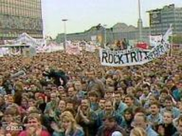 مظاهرة في ألمانيا تنتهي باشتباكات مع الشرطة