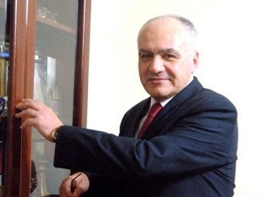 غالب قنديل: القيادة السورية لم تغلق الباب أمام أي جهة وتعاملت بموضوعية مع الأحداث