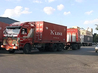 تطوير شركة النقل السورية العراقية وتخفيض تعرفة النقل البري إلى ميناء أم قصر