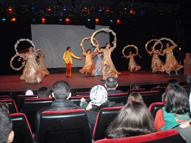 انطلاق فعاليات تظاهرة مسرح الطفل من على خشبة مسرح الحمراء بدمشق