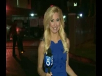 بالفيديو .. مراسلة تتعرض لموقف محرج بسبب حشرة ..!