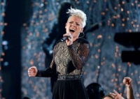 بينك تحصل على جائزة فانغارد الموسيقية لعام 2017