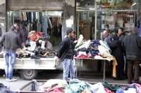 أغلاق ١٨ محلاً للبالة بالشمع الأحمر في دمشق.. البضاعة المصادرة من قبل الجمارك تتلف.. اقتراحات لتشكيل لجنة خاصة بالمفقودين في 