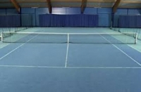 ملعب للتنس يتحول إلى مستشفى لمواجهة 