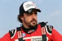 فرناندو ألونسو يتعرض لحادث أثناء قيادة دراجة هوائية في سويسرا