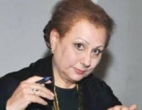 بعد مسيرة حافلة بالدفاع عن القضايا العربية .. رحيل الباحثة حياة حويك   