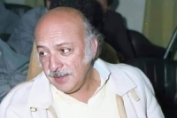 رحيل الشاعر العراقي الكبير مضفر النواب