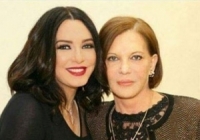 سلاف فواخرجي تستذكر والدتها الراحلة بكلمات مؤثرة