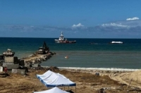 عن الميناء الأمريكي العائم .. لماذا تتهم واشنطن وتل أبيب مصر بتزويد غزة بالسلاح..؟ 