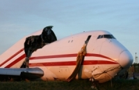 مقتل أكثر من 110 أشخاص جراء تحطم طائرة ركاب هندية أثناء إقلاعها من مطار أحمد آباد 