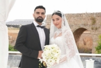 إيهاب خليل يخلّد لحظة زفافه بأغنية 