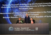 سوريا وتركيا توقعان اتفاقا لإعادة تفعيل النقل البري بين البلدين