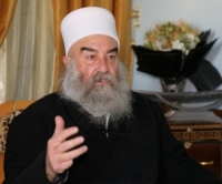 حكمت الهجري: مستمرون حتى تحرير السويداء.. ولا تفاوض مع العصابات المسلحة