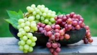 العنب رغم فوائده قد يتحول إلى خطر صامت في هذه الحالات