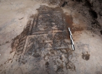 اكتشاف لوحة فسيفساء تعود إلى الحقبة البيزنطية في قارة بريف دمشق